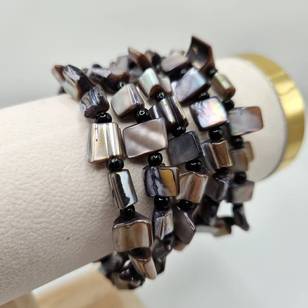 VINTAGE 90s Black Abalone Shell Beaded Stretch Bracelet Set of 5